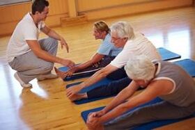 Exercise therapy for joint disease under the supervision of a specialist